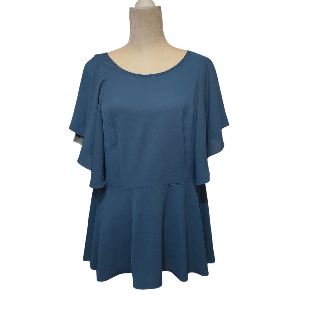 City Chic Romantic mood blouse flutter sleeve with peplum style hem woman's 16